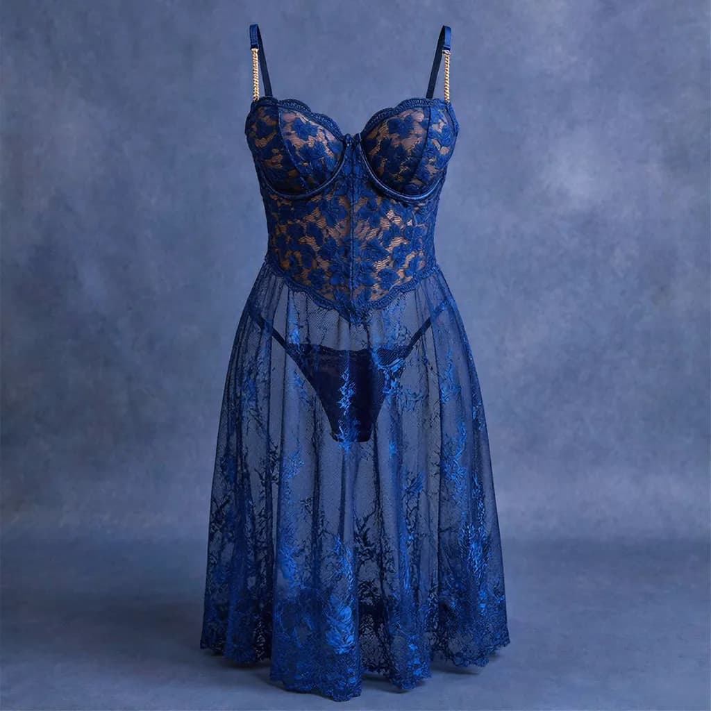 Nuisette longue en dentelle bleu nuit
