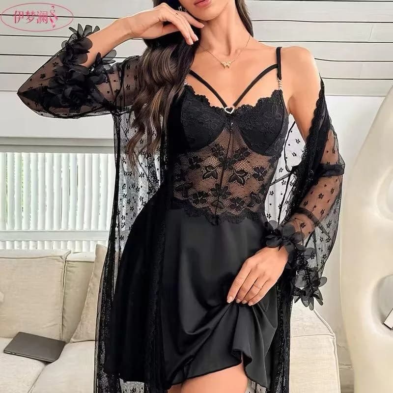Ensemble nuisette satin dentelle et peignoir noir