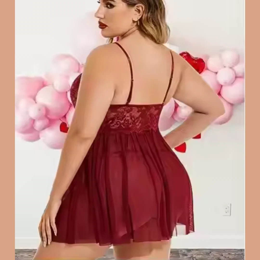 Nuisette Sexy en Dentelle & Voile Fendu – Glamour & Séduction